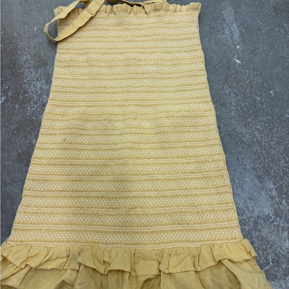 American eagle rushed Yellow Ruffle Dress - Picture 9 of 9